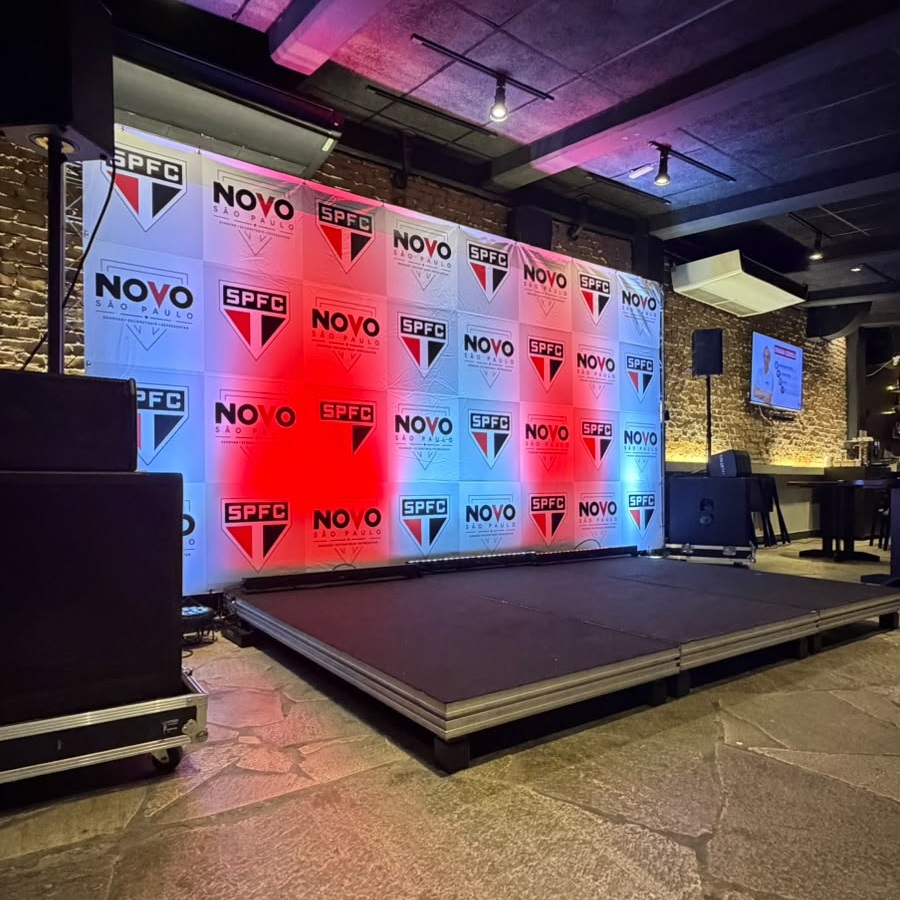 Praticável modular para montagem de palco
